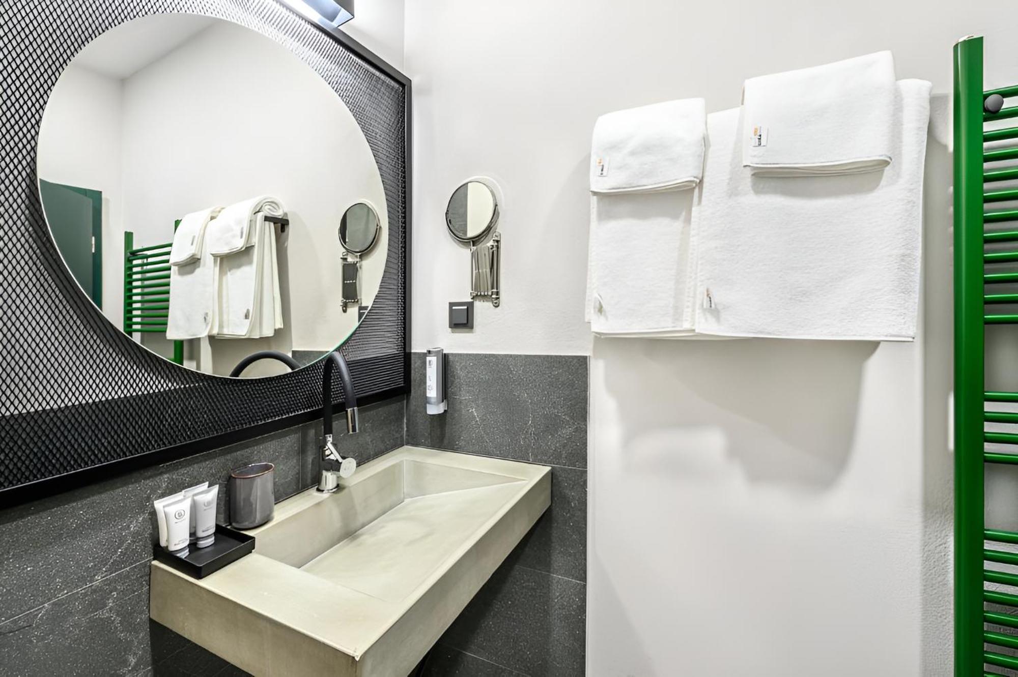 Hotel Cota1110
